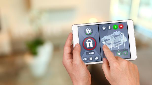 Smart home automation: locking house doors with security remote control