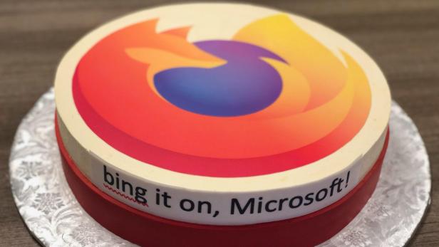 google-mozilla-send-microsoft-cakes-for-launching-new-edge-browser-528955-3.jpg