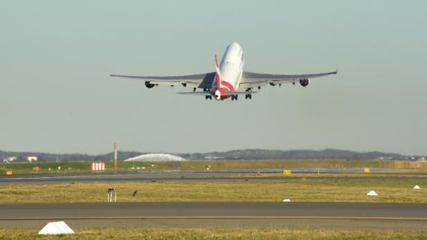 Qantas retires 747 jumbo jet