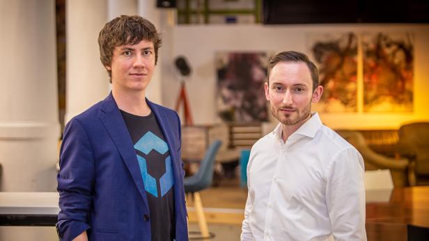 Im Bild: Florian Wimmer, Gründer und Geschäftsführer Blockpit und Klaus Himmer, Gründer und Geschäftsführer von CryptoTax
