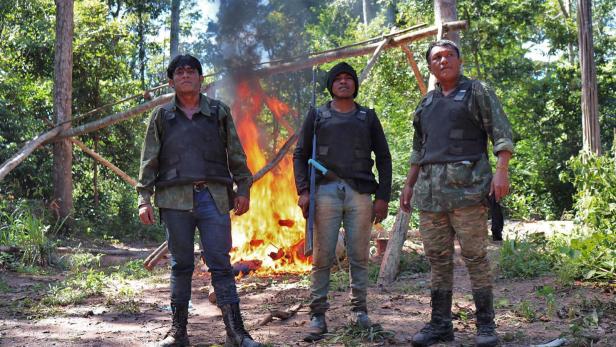 Die &quot;Guardians of the Forest&quot; versuchen den Regenwald vor illegalen Holzfällern zu beschützen