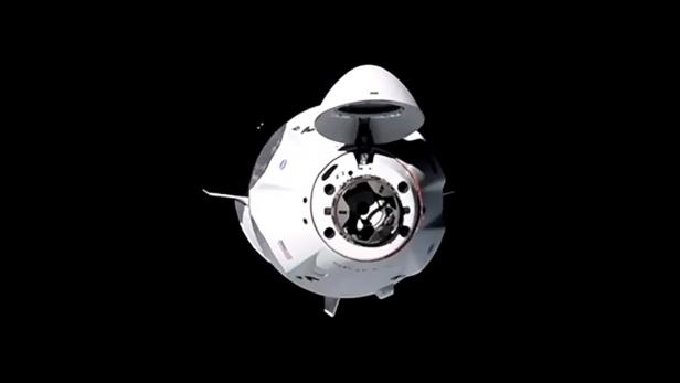 SpaceX Dragon before docking