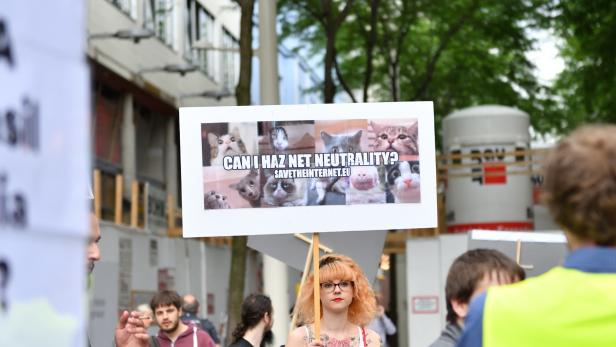 In Wien gab es eine Demo zum Erhalt in Netzneutralität. Dort wurde dieses Bild aufgenommen.