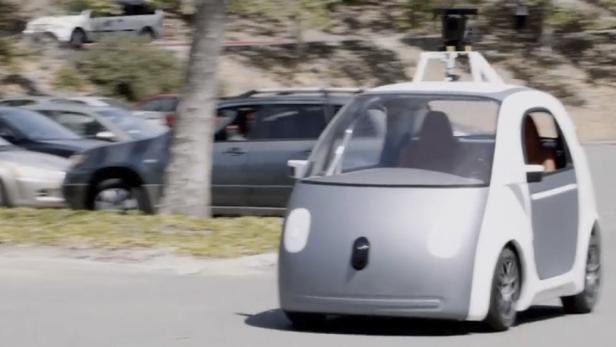 Google hat sein erstes autonom fahrendes Auto entwickelt