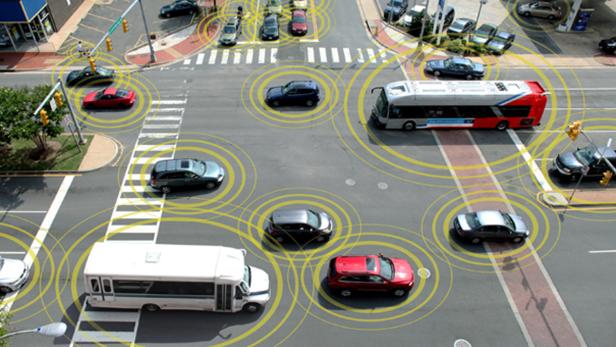 Wenn auch ohne sichtbare Kreise: Miteinander kommunizierende Fahrzeuge fuhren von August 2012 bis 2013 ...