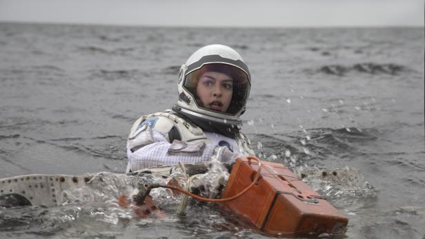Film: Interstellar - 2014 mit Anne Hathaway, Matthew McConaughey, Jessica Chastain, Michael Caine