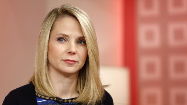 Yahoo Chief Executive Marissa Mayer appears on NBC News&#039; &quot;Today&quot; show in New York, February 20, 2013. REUTERS/Peter Kramer/NBC/NBC NewsWire/Handout (UNITED STATES - Tags: BUSINESS MEDIA) NO SALES. NO ARCHIVES. FOR EDITORIAL USE ONLY. NOT FOR SALE FOR MARKETING OR ADVERTISING CAMPAIGNS. THIS IMAGE HAS BEEN SUPPLIED BY A THIRD PARTY. IT IS DISTRIBUTED, EXACTLY AS RECEIVED BY REUTERS, AS A SERVICE TO CLIENTS