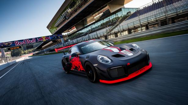 Porsche Rennauto auf dem Red Bull Ring in Spielberg