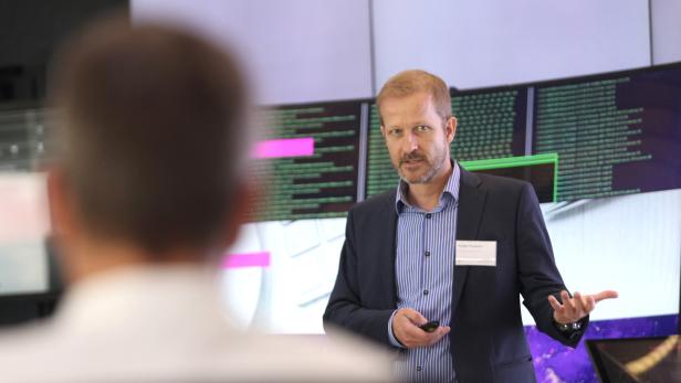 Rüdiger Peusquens ist Leiter Cyber Defence bei der Deutschen Telekom, Experte für Cyber Abwehr.
