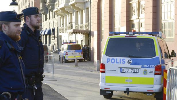 Die schwedische Polizei hat Details zu laufenden Ermittlungen in WhatsApp ausgeplaudert