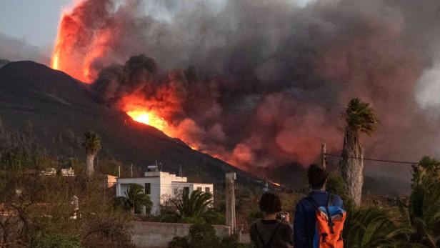 Cumbre Vieja Volcano continues in eruption