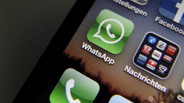 Die EU-Kommission will Whatsapp und Skype stärker auf die Finger schauen.