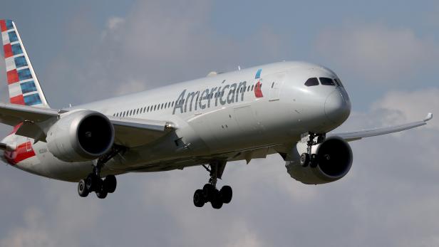 US-AMERICAN-AIRLINES-TO-REDUCE-INTERNATIONAL-FLIGHTS-DUE-TO-BOEI