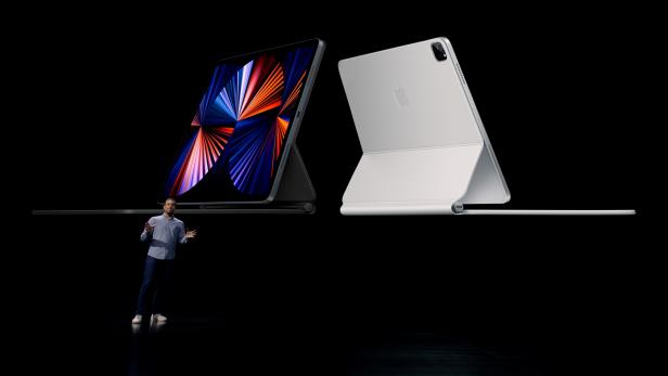 Apples Raja Bose announces the new iPad Pro in Cupertino
