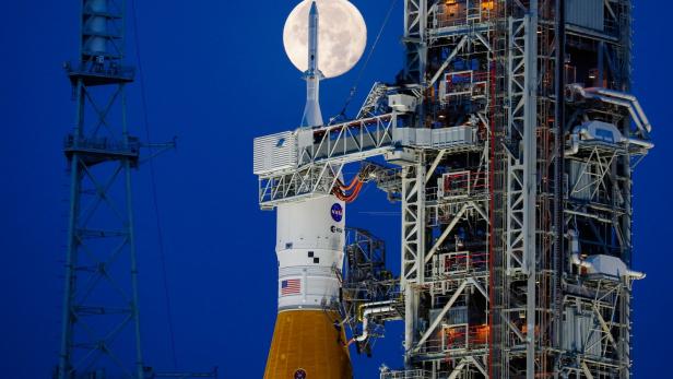 Bei der Generalprobe der SLS-Mondrakete kam es in den vergangenen Monaten immer wieder zu Problemen. Auch dieses Mal lief nicht alles glatt.