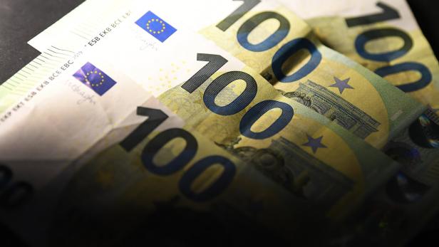 ++ THEMENBILD ++ "EURO-GELDSCHEINE/GELDWÄSCHE/EU"