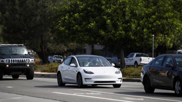 Concerns grow over the ability of Californias power grid after 2035 electric vehicle mandate