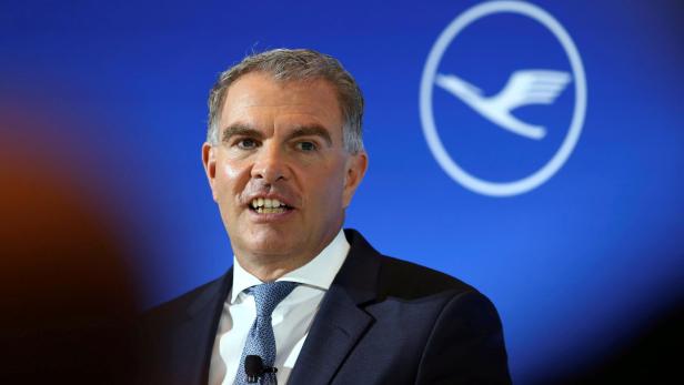 FILE PHOTO: German airline Lufthansa's Chief Executive Officer Spohr attends the company's annual news conference in Frankfurt