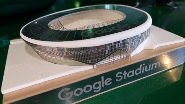 Google ist im Rennen um die Namensrechte des Hotspur-Stadium.