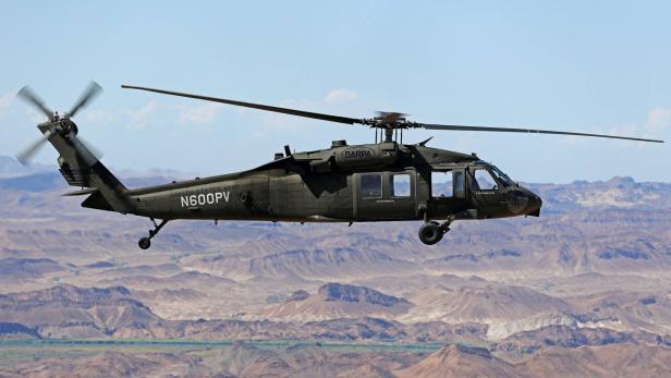 Selbstfliegender Black Hawk Hubschrauber
