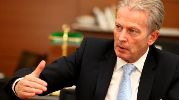 Wissenschaftsminister kann sich weitere Zugangsbeschränkungen für Österreichs Unis vorstellen