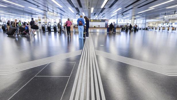 Obwohl Flüge in Krisengebiete eingestellt wurden, schreibt der Flughafen Wien einen Rekordgewinn