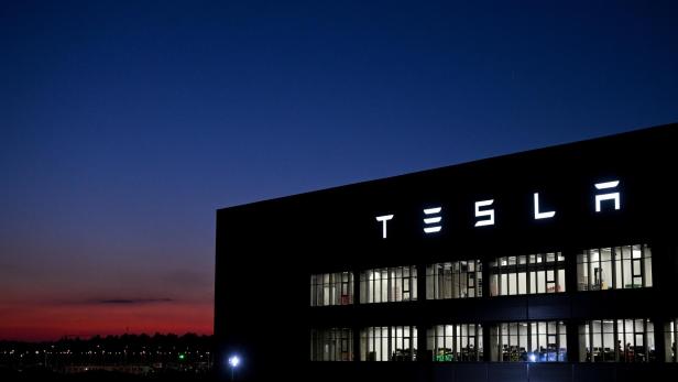 Überwachung und Überlastung: Kritik am Tesla-Werk in Deutschland