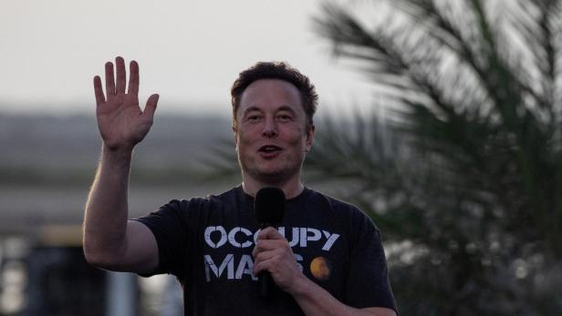 Sammelklage gegen Elon Musk: Tesla-CEO im Zeugenstand vor Gericht