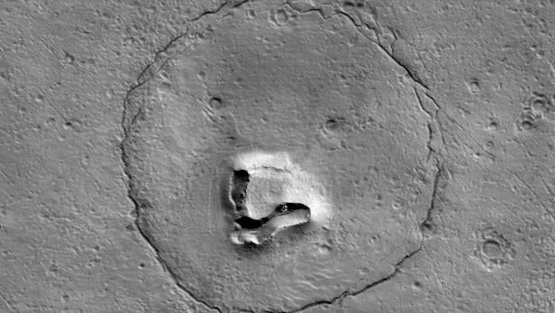 Bärengesicht am Mars