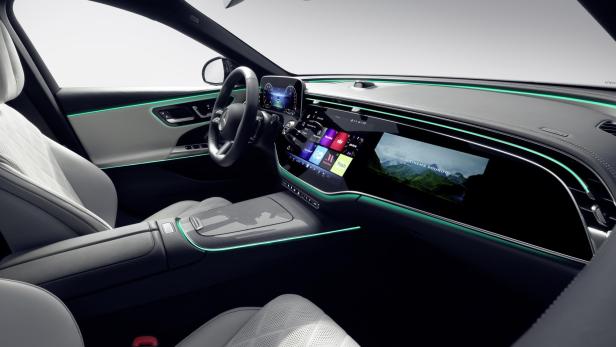 Mercedes E-Klasse bekommt gigantischen Touchscreen