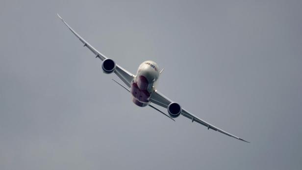 Boeing 787 Dreamliner in der Luft