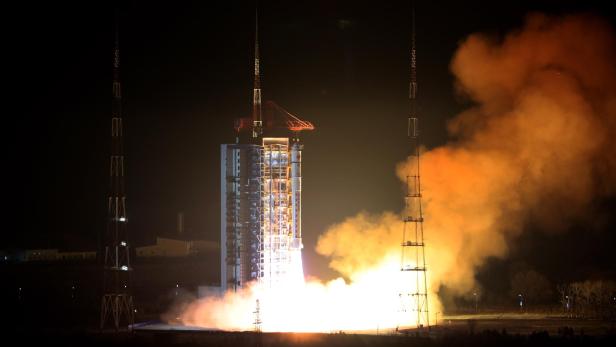 China's Long March-2D rocket launches Gaofen-5 01A satellite