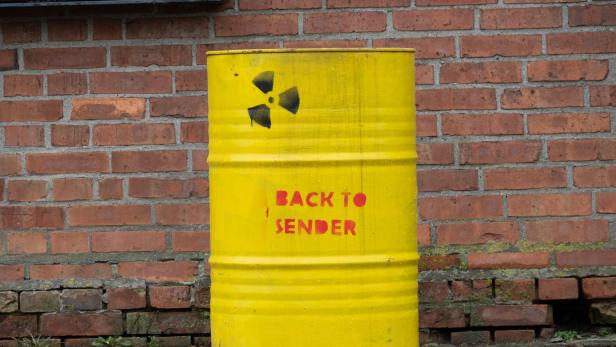 Behälter mit radioaktivem Material vermisst (Symbolbild)