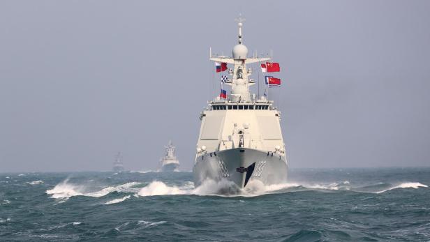Ein chinesisches Kriegsschiff