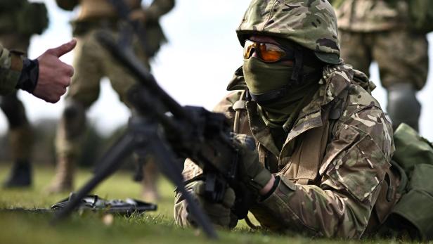 BRITAIN-UKRAINE-RUSSIA-CONFLICT-ARMY-TRAINING