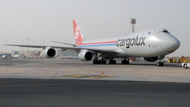 Eine Boeing 747 von Cargolux am Bahrain International Airport 