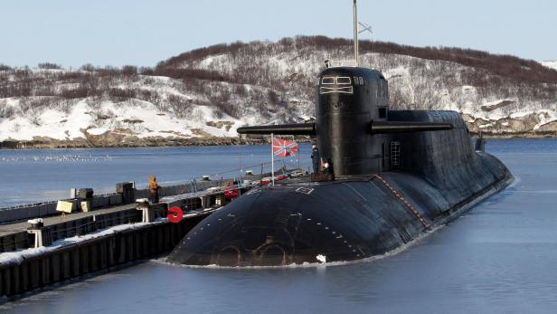 Symboldbild: Angelegtes russisches U-Boot