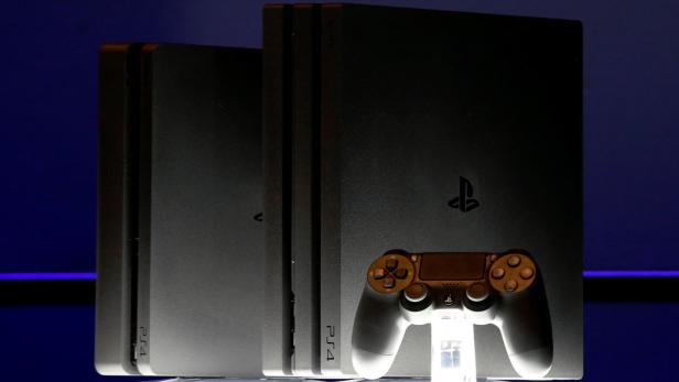 Die PlayStation 4 Slim soll bereits ab dem 15. September verfügbar sein, die PS4 Pro folgt am 10. November