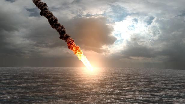 Meteor asteroid impact the ocean
