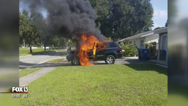 Der brennende Jeep