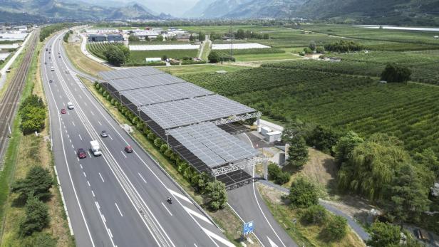 Das Schweizer Unternehmen dhp Technology stellt die faltbaren Solardächer her.