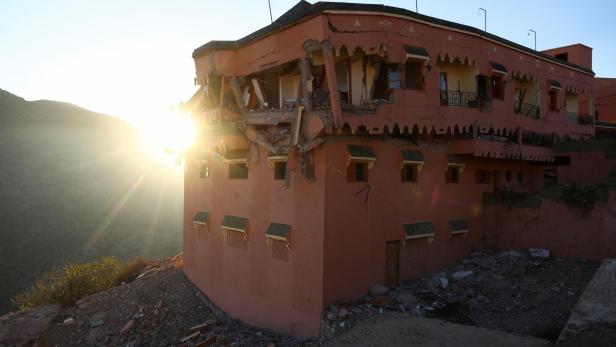 Ein Hotel im Marokko, das durch das Erdbeben beschädigt wurde