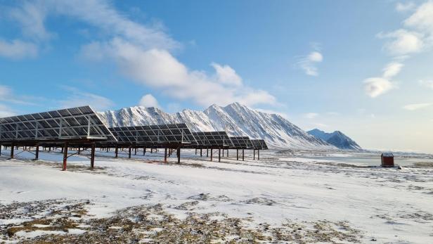 Der Solarpark Isfjord Radio von Store Norske 