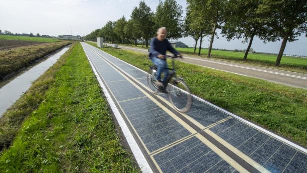 Így néz ki a napelemes kerékpárút. 