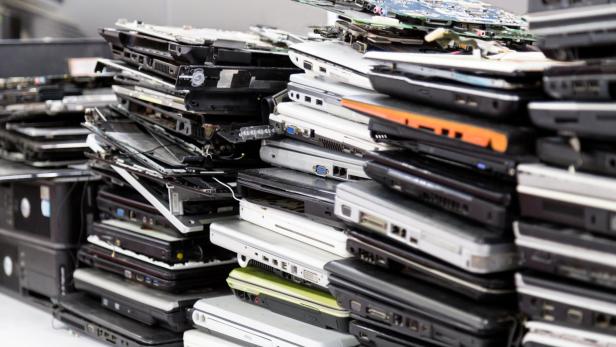 Laptops können zwar recycelt werden, viele werden aber im Müll landen.