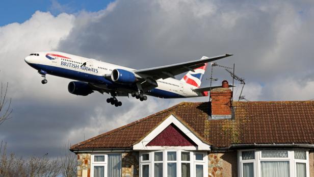 Symbolbild: Ein Flugzeug der British Airways