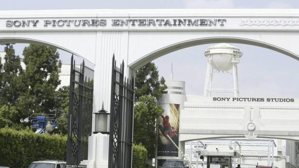 Sony Pictures ist wegen des Datendiebstahls in Bedrängnis und lässt sogar Webseiten angreifen, um weitere Enthüllungen zu verhindern
