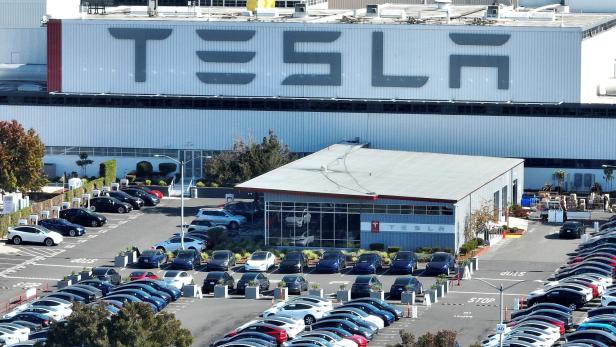 Tesla-Fabrik in Fremont Kalifornien.
