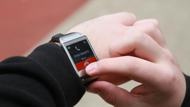 Nächste Samsung-Smartwatch könnte im Uralt-Design kommen (im Bild: Galaxy Gear 2013)