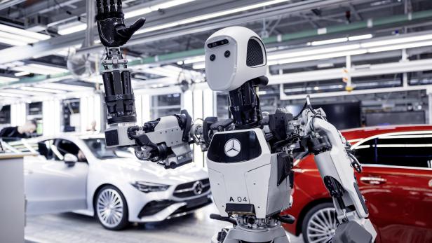 Roboter Apollo arbeitet bei Mercedes auf Probe